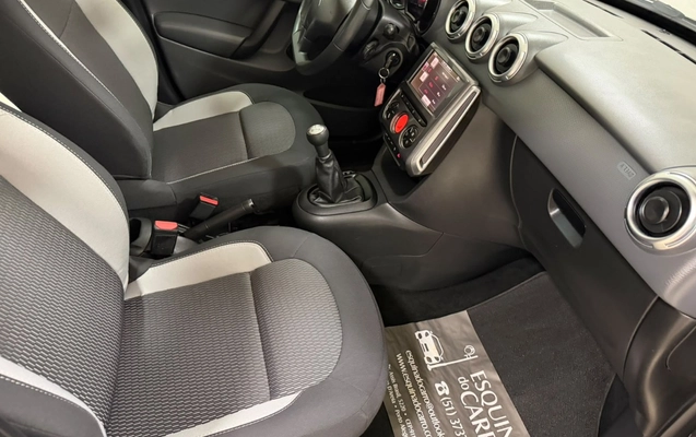 imagem-https://www.socarrao.com.br/sc-vehicle-images-prod/3738391/1788978583603-V2hhdHNBcHAgSW1hZ2UgMjAyNi0wOS0wNSBhdCAxMC4xNi40MSAoMSkuanBlZw.jpeg