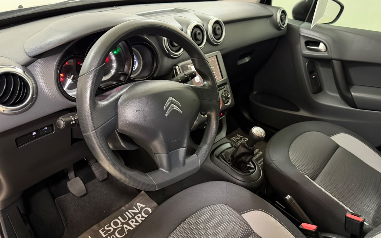 imagem-https://www.socarrao.com.br/sc-vehicle-images-prod/3738391/1788978584200-V2hhdHNBcHAgSW1hZ2UgMjAyNi0wOS0wNSBhdCAxMC4xNi40Mi5qcGVn.jpeg