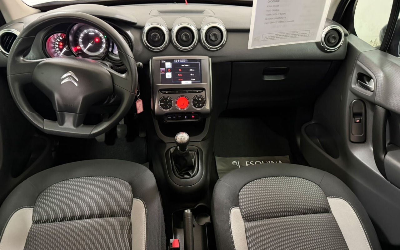 imagem-https://www.socarrao.com.br/sc-vehicle-images-prod/3738391/1788978584325-V2hhdHNBcHAgSW1hZ2UgMjAyNi0wOS0wNSBhdCAxMC4xNi40MiAoMSkuanBlZw.jpeg