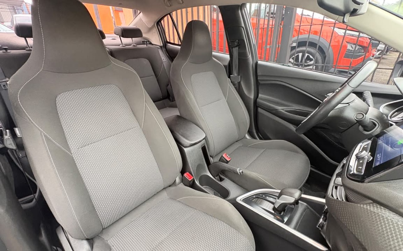 imagem-https://www.socarrao.com.br/sc-vehicle-images-prod/3738450/1788978620587-V2hhdHNBcHAgSW1hZ2UgMjAyNi0wOS0wOSBhdCAxNC4zOS4wMyAoMykuanBlZw.jpeg