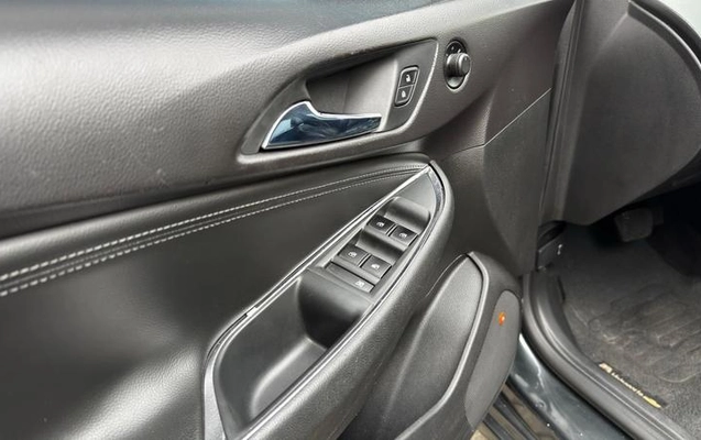 imagem-https://www.socarrao.com.br/sc-vehicle-images-prod/3738482/1789170610467-8460847_12_B_1319e6a8bc.jpeg