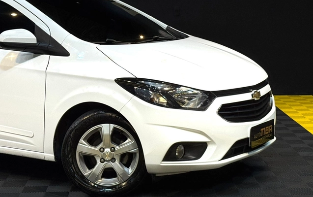 imagem-https://www.socarrao.com.br/sc-vehicle-images-prod/3738483/1788978674933-2_023004.jpg