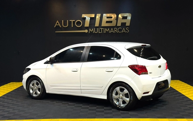 imagem-https://www.socarrao.com.br/sc-vehicle-images-prod/3738483/1788978674937-11_023004.jpg