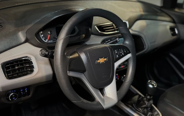 imagem-https://www.socarrao.com.br/sc-vehicle-images-prod/3738483/1788978674946-4_023004.jpg
