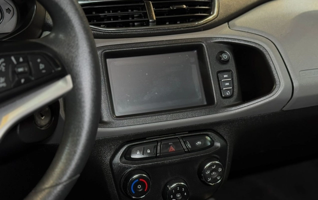 imagem-https://www.socarrao.com.br/sc-vehicle-images-prod/3738483/1788978674952-5_023004.jpg