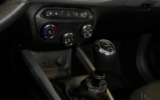 imagem-https://www.socarrao.com.br/sc-vehicle-images-prod/3738483/1788978674957-6_023004.jpg