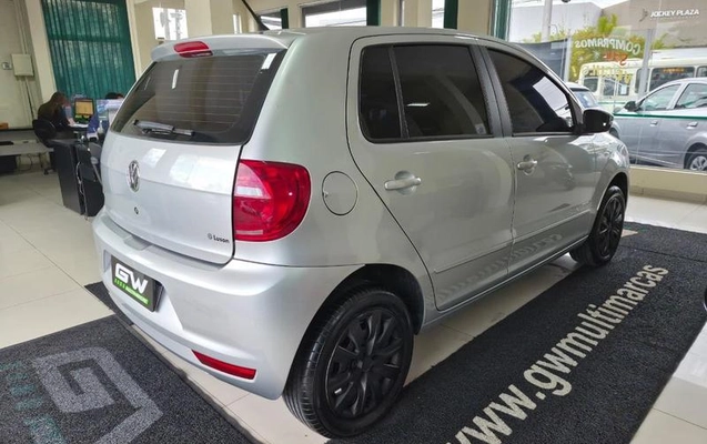 imagem-https://www.socarrao.com.br/sc-vehicle-images-prod/3738785/1788979177504-8449740_18_B_d263b4f251.jpeg