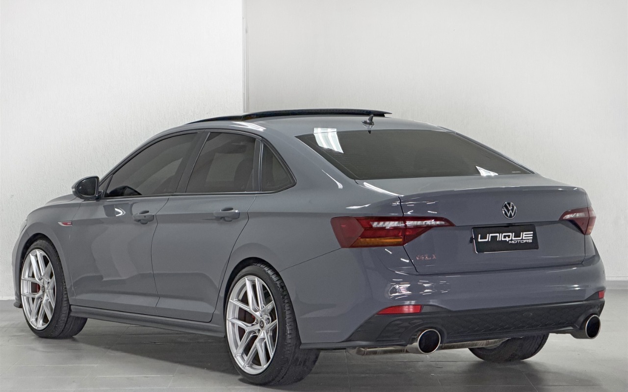 imagem-https://www.socarrao.com.br/sc-vehicle-images-prod/3738788/1788979187838-aW1hZ2UwMDAwMS5qcGc.jpg