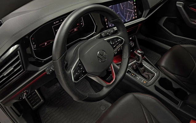imagem-https://www.socarrao.com.br/sc-vehicle-images-prod/3738788/1788979188401-aW1hZ2UwMDAxNi5qcGc.jpg