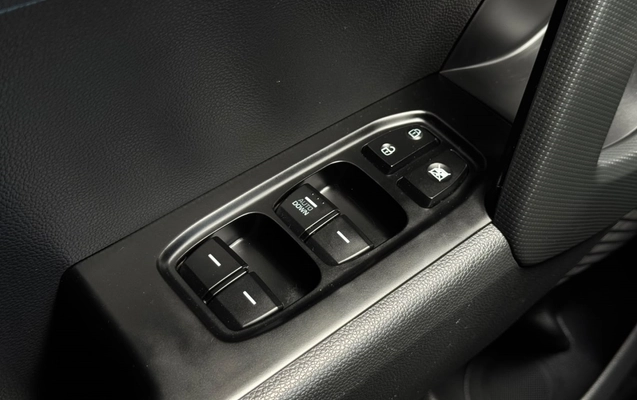 imagem-https://www.socarrao.com.br/sc-vehicle-images-prod/3738794/1788979210570-6_051944.jpg