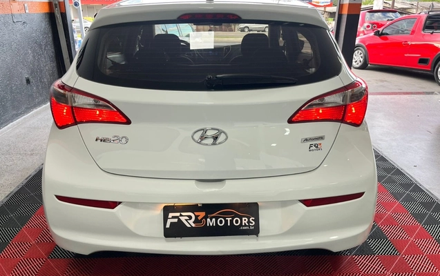 imagem-https://www.socarrao.com.br/sc-vehicle-images-prod/3738836/1788979443236-V2hhdHNBcHAgSW1hZ2UgMjAyNi0wOS0wMyBhdCAxNy4xMS4zMiAoMikuanBlZw.jpeg