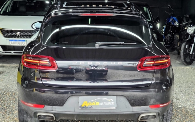 imagem-https://www.socarrao.com.br/sc-vehicle-images-prod/3738840/1789818128815-c4WK65LThaagk6ojcEqi0PTrlnnllshH.jpg