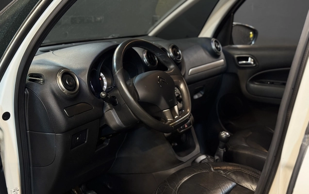 imagem-https://www.socarrao.com.br/sc-vehicle-images-prod/3738843/1788979510745-1_104818.jpg