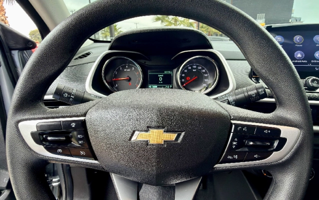 imagem-https://www.socarrao.com.br/sc-vehicle-images-prod/3738862/1788979651733-app-photos-Ei0e8HgBg41FzsteTaMpVTU25GXLVgGC.jpg