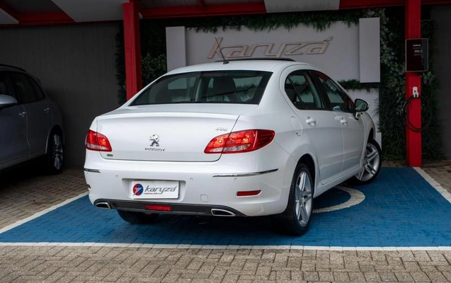 imagem-https://www.socarrao.com.br/sc-vehicle-images-prod/3738864/1789480590876-8460934_12_B_4508a51608.jpeg