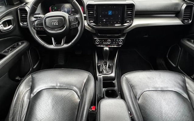 imagem-https://www.socarrao.com.br/sc-vehicle-images-prod/3738903/1789488406091-8461034_6_B_24107a9722.jpeg