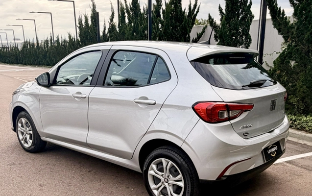 imagem-https://www.socarrao.com.br/sc-vehicle-images-prod/3738948/1788979807337-app-photos-WSpgSZlPGmU2VapnmHYOneS7yZX5IyxK.jpg