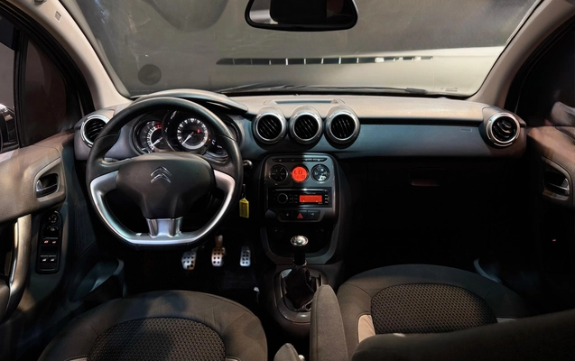 imagem-https://www.socarrao.com.br/sc-vehicle-images-prod/3738976/1788979850774-1_062601.jpg