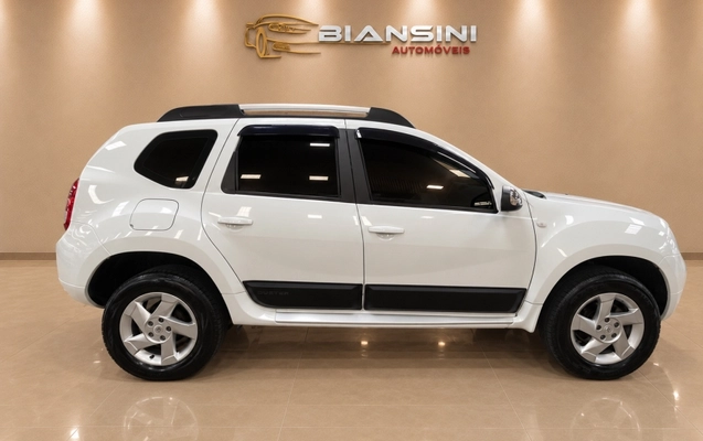 imagem-https://www.socarrao.com.br/sc-vehicle-images-prod/3739019/1788979921173-N7DmfuCxwrb0qFE3OwvyIqCr6EFGwfFc.jpg