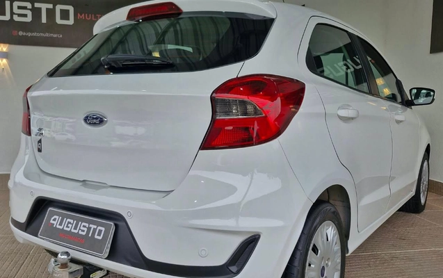 imagem-https://www.socarrao.com.br/sc-vehicle-images-prod/3739053/1788979989478-46c29493fca44f37a2902f0ddbe5e973_1788979829319.jpg