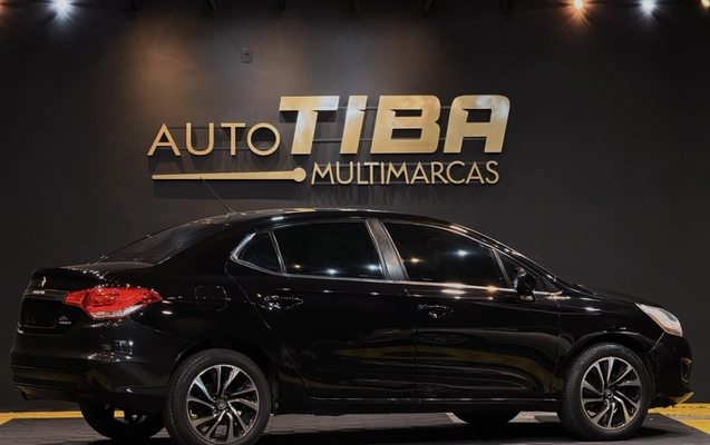 imagem-https://www.socarrao.com.br/sc-vehicle-images-prod/3739054/1788979989848-1_061512.jpg