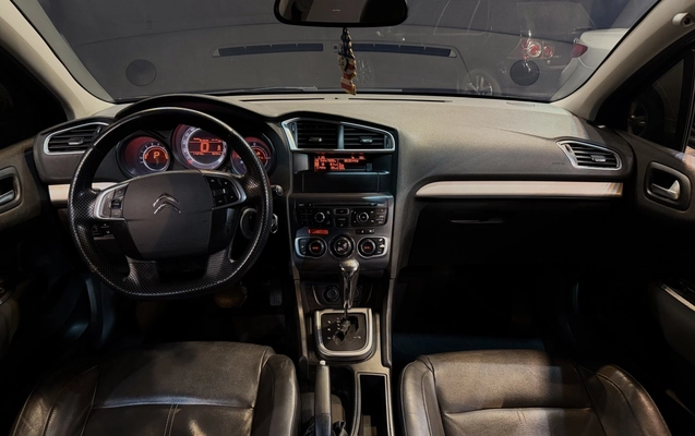 imagem-https://www.socarrao.com.br/sc-vehicle-images-prod/3739054/1788979989858-1_061520.jpg