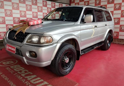Mitsubishi Pajero 2002 Prata — foto 1 de 3