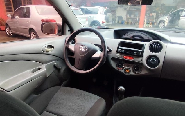 imagem-https://www.socarrao.com.br/sc-vehicle-images-prod/3739116/1789393221419-8461079_5_B_79c25a5318.jpeg