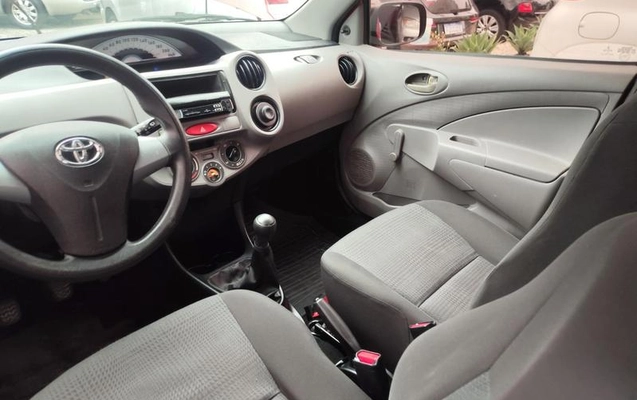 imagem-https://www.socarrao.com.br/sc-vehicle-images-prod/3739116/1789393221423-8461079_9_B_845c7d0de3.jpeg