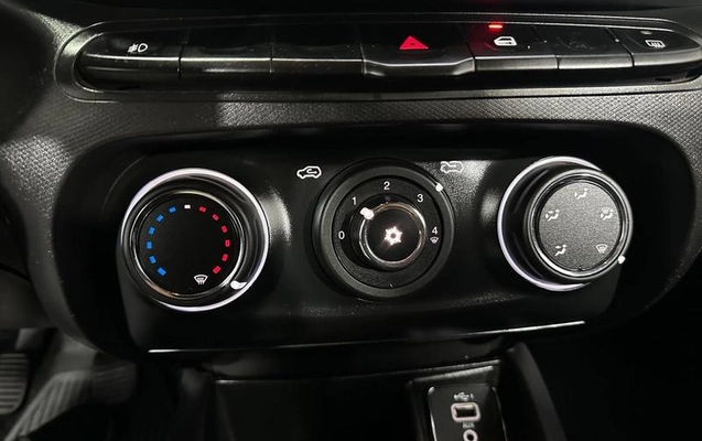 imagem-https://www.socarrao.com.br/sc-vehicle-images-prod/3739148/1789476288488-8457029_14_B_2ef6814ea4.jpeg