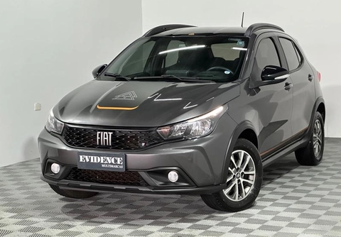 Fiat Argo TREKKING 1.3 8V Flex 2023 Cinza — foto 1 de 3