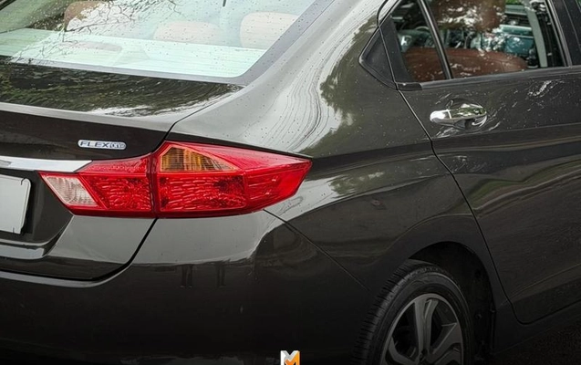 imagem-https://www.socarrao.com.br/sc-vehicle-images-prod/3739254/1788980677885-8382513_1_B_0f5c8fc725.jpeg