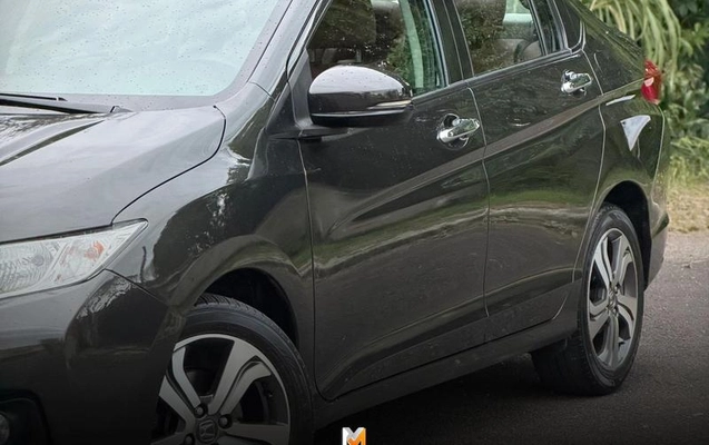 imagem-https://www.socarrao.com.br/sc-vehicle-images-prod/3739254/1788980677886-8382513_7_B_8388bda289.jpeg