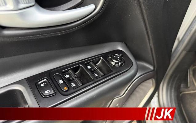 imagem-https://www.socarrao.com.br/sc-vehicle-images-prod/3739255/1789668178010-8425536_0_B_52dc41efeb.jpeg
