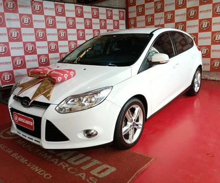Ford Focus 2015 Branco — foto 1 de 3