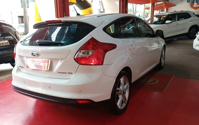 imagem-https://www.socarrao.com.br/sc-vehicle-images-prod/37395/1778009342572-7443992_11_B_833750e096.jpeg