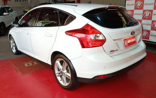 imagem-https://www.socarrao.com.br/sc-vehicle-images-prod/37395/1778009342574-7443992_11_B_912424767d.jpeg