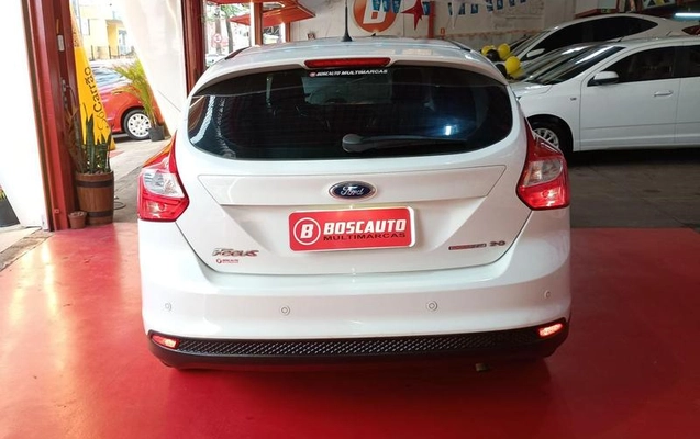 imagem-https://www.socarrao.com.br/sc-vehicle-images-prod/37395/1778009342580-7443992_8_B_cd0cc7c72d.jpeg