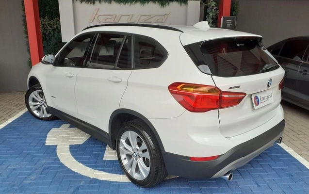 imagem-https://www.socarrao.com.br/sc-vehicle-images-prod/3739531/1789650329648-8154337_12_B_76a8ac0658.jpeg
