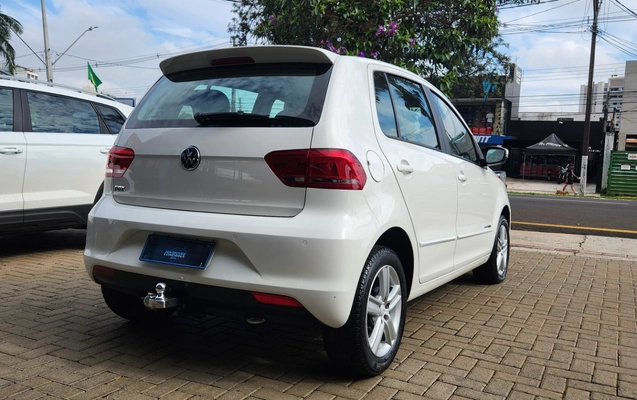 imagem-https://www.socarrao.com.br/sc-vehicle-images-prod/3739565/1789765008405-601093fd-0adc-4b22-89cd-8c4a1b3efde5.jpg