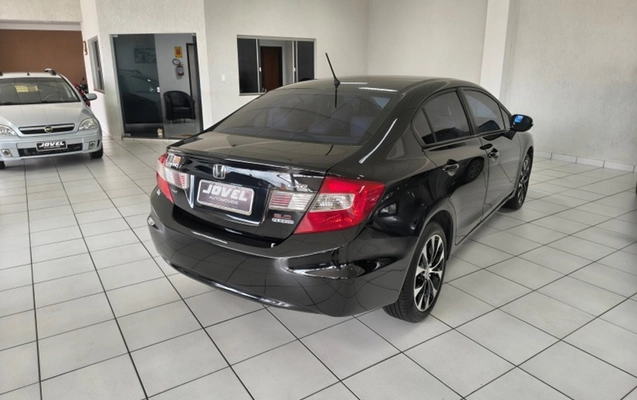 imagem-https://www.socarrao.com.br/sc-vehicle-images-prod/3739636/1788981903644-436873ae-9dfa-4449-acd8-c1aba814c6ce.jpg
