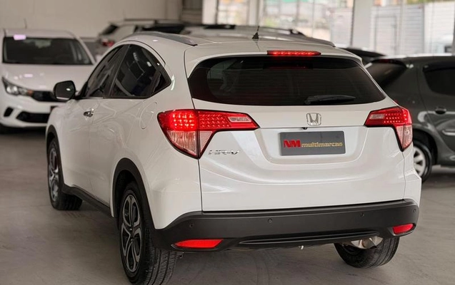 imagem-https://www.socarrao.com.br/sc-vehicle-images-prod/3739694/1789154411070-8450257_5_B_a6c7065fd0.jpeg