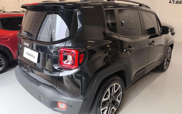 imagem-https://www.socarrao.com.br/sc-vehicle-images-prod/3739729/1789067409173-8461494_12_B_461c26699f.jpeg