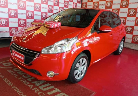 Peugeot 208 2015 Vermelho — foto 1 de 3