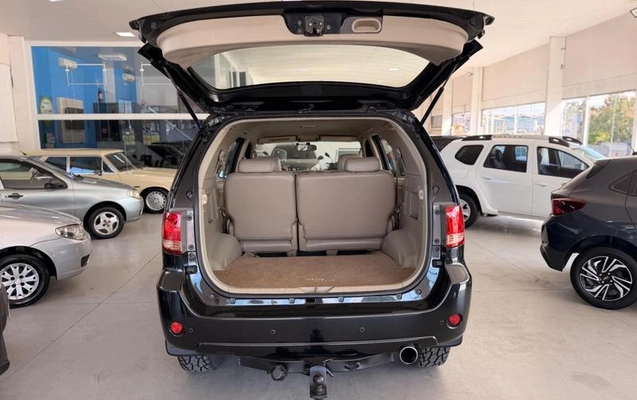 imagem-https://www.socarrao.com.br/sc-vehicle-images-prod/3739823/1789155182782-8362500_14_B_d2da4edc73.jpeg