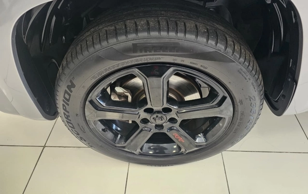 imagem-https://www.socarrao.com.br/sc-vehicle-images-prod/3739853/1788982393965-EsbDj8VWK2BAsjhMfpolon6tHhiyJ7gu.jpg