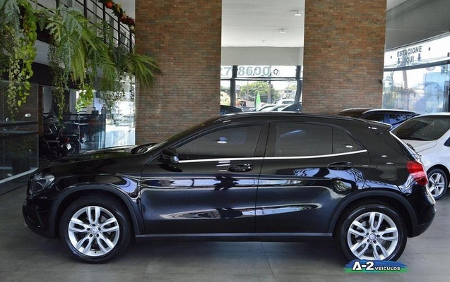 imagem-https://www.socarrao.com.br/sc-vehicle-images-prod/3739867/1789384190774-7626259_7_B_129ad8b007.jpeg