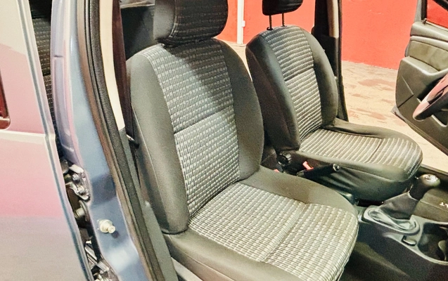 imagem-https://www.socarrao.com.br/sc-vehicle-images-prod/3739906/1788982550652-SU1HXzczMzAuanBlZw.jpeg
