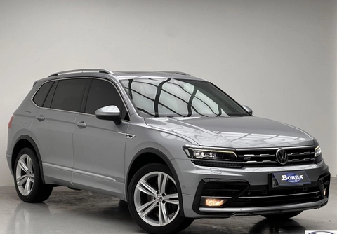 Volkswagen Tiguan 2021 Prata — foto 1 de 3