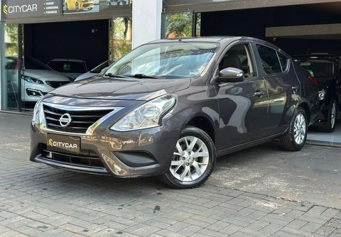 Nissan VERSA 2019 Cinza — foto 1 de 3
